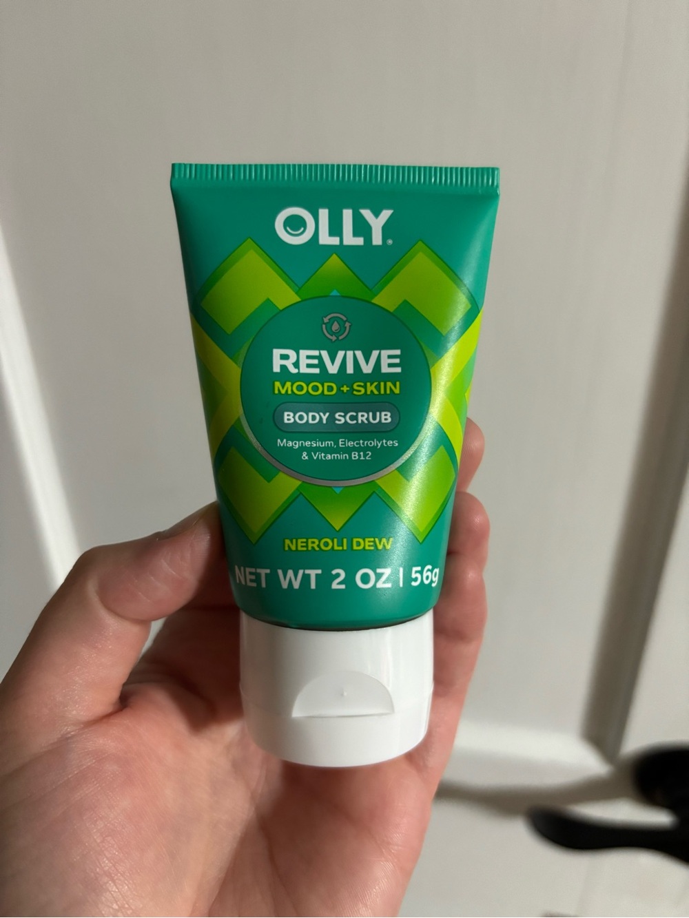 OLLY Revive Mood + Skin Body Scrub - Neroli Dew